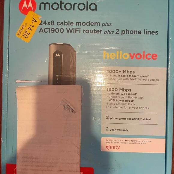 Motorola AC1900 WiFi Router with Modem - Picture 2 of 7
